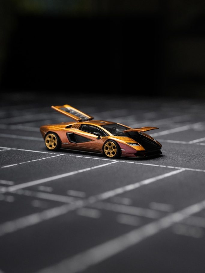 Hot Wheel Lamborghini 1:64